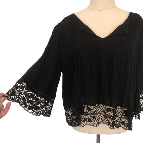 Living Doll Sz M Black Viscose Top with Lace Trim Flowy pleating Boho - Picture 3 of 8